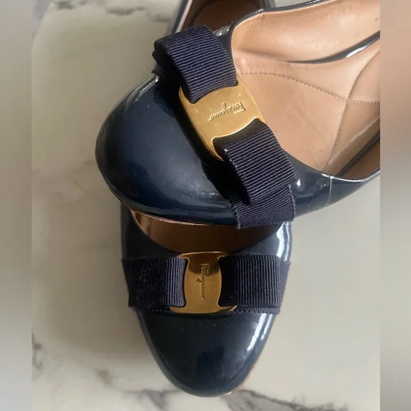 Salvatore Ferragamo Navy Blue Flats - Picture 4 of 10